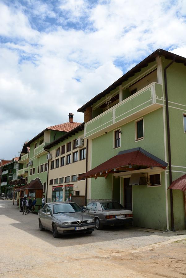 Mm Narcis Bed & Breakfast Vlasina Rid Exterior foto
