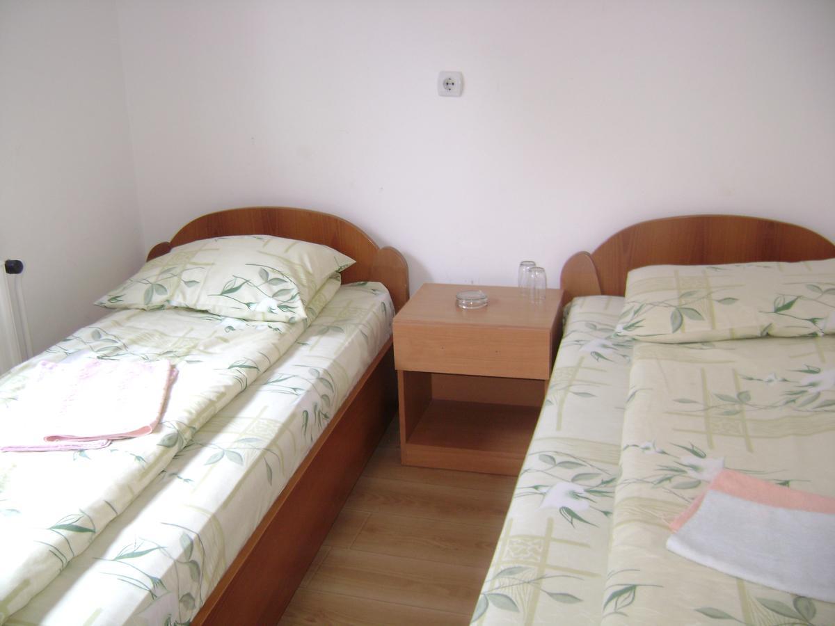 Mm Narcis Bed & Breakfast Vlasina Rid Exterior foto