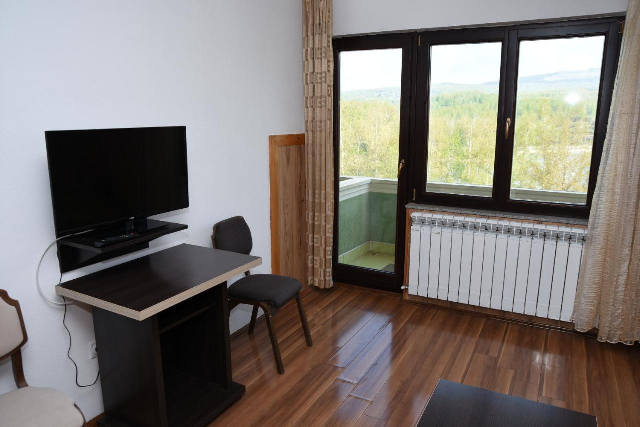 Mm Narcis Bed & Breakfast Vlasina Rid Exterior foto